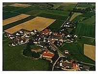 Luftbild von Hausen